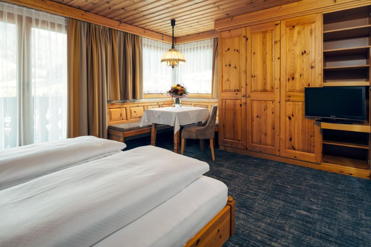 Wellnesshotel Engadin Samnaun Exterior foto